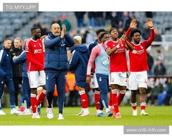 英超诺丁汉森林对阵埃弗顿，保级六分战引关注